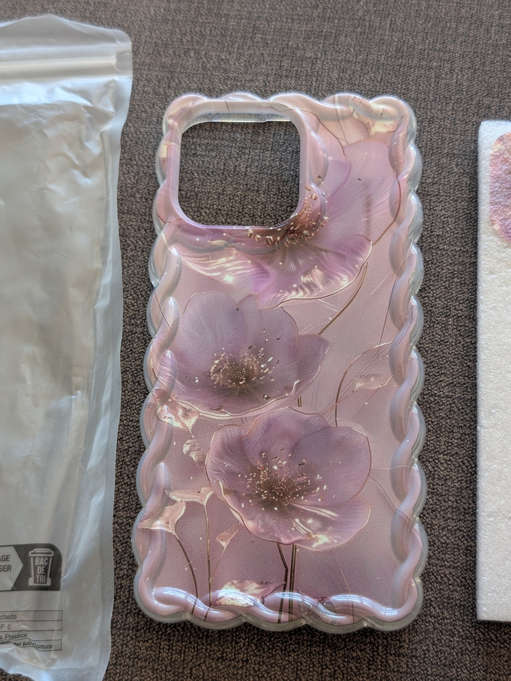 iPhone 15 Pro Max Pink Floral Scalloped Edge Phone Case